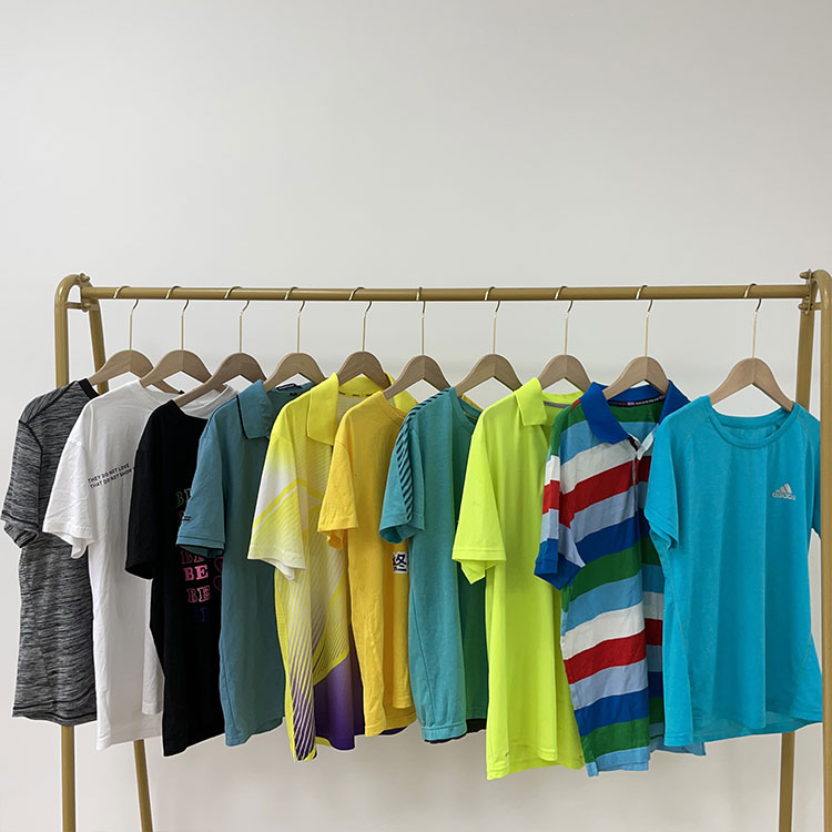 Used Short Sleeved T-Shirt